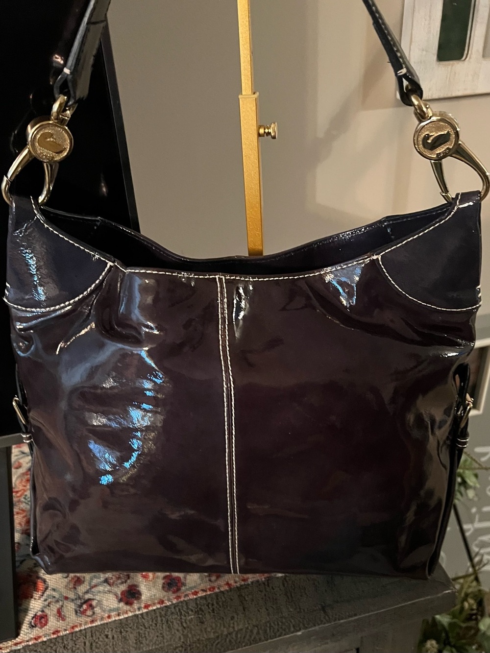 DOONEY AND BOURKE Patent Leather Shoulder Bag in Deep Purple AND WALLET - Picture 3 of 8
